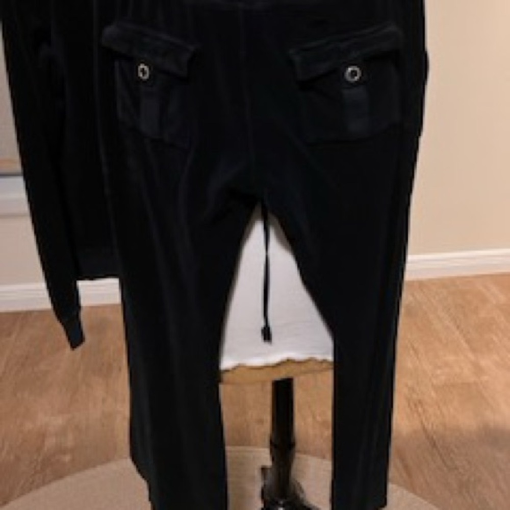 Juicy Couture Black Velour Apparel - Picture 5 of 16